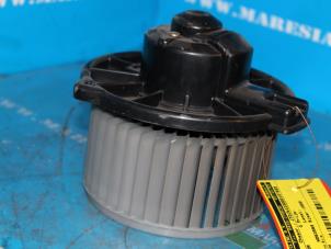 Begagnade Fläktmotor för uppvärmning och ventilation Toyota Yaris (P1) 1.3 16V VVT-i Pris € 42,00 Marginaltabell erbjuds av Maresia Auto Recycling B.V.