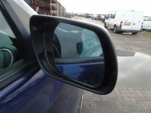 Begagnade Skärmspegel, höger Mazda 3 Sport (BK) 1.6i 16V Pris € 57,75 Marginaltabell erbjuds av Maresia Auto Recycling B.V.