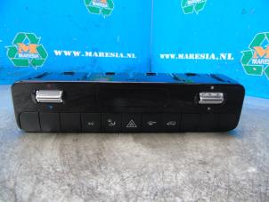 Begagnade Värmekontrollpanel Mercedes Sprinter 3,5t (910.0/910.1/907.1/907.2) 319 CDI 2.0 D RWD Pris € 115,50 Marginaltabell erbjuds av Maresia Auto Recycling B.V.