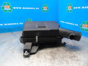 Gebruikte Luchtfilterhuis Mitsubishi Eclipse Cross (GK/GL) 2.4 16V PHEV 4x4 Prijs € 210,00 Margeregeling aangeboden door Maresia Auto Recycling B.V.