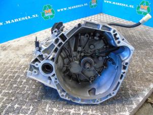 Begagnade Växellåda Renault Express 1.5 dCi 95 Pris € 1.050,00 Marginaltabell erbjuds av Maresia Auto Recycling B.V.