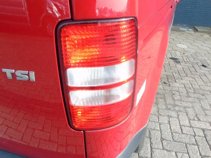 Baklykta, höger från en Volkswagen Caddy III (2KA,2KH,2CA,2CH) 1.2 TSI 2014