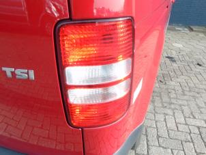 Begagnade Baklykta, höger Volkswagen Caddy III (2KA,2KH,2CA,2CH) 1.2 TSI Pris € 52,50 Marginaltabell erbjuds av Maresia Auto Recycling B.V.