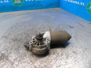 Begagnade Främre torkarmotor Kia Rio III (UB) 1.4 CRDi 16V Pris € 31,50 Marginaltabell erbjuds av Maresia Auto Recycling B.V.