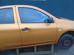 Begagnade Framdörr, 4-dörrars, höger Nissan Micra (K13) 1.2 12V Pris € 315,00 Marginaltabell erbjuds av Maresia Auto Recycling B.V.