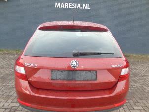 Begagnade Baklucka Skoda Rapid 1.2 TSI 16V Pris € 367,50 Marginaltabell erbjuds av Maresia Auto Recycling B.V.