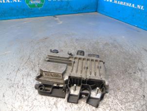 Używane Sterownik Start/Stop Opel Crossland (X) 1.2 Turbo 12V Euro 6 Cena € 57,75 Procedura marży oferowane przez Maresia Auto Recycling B.V.