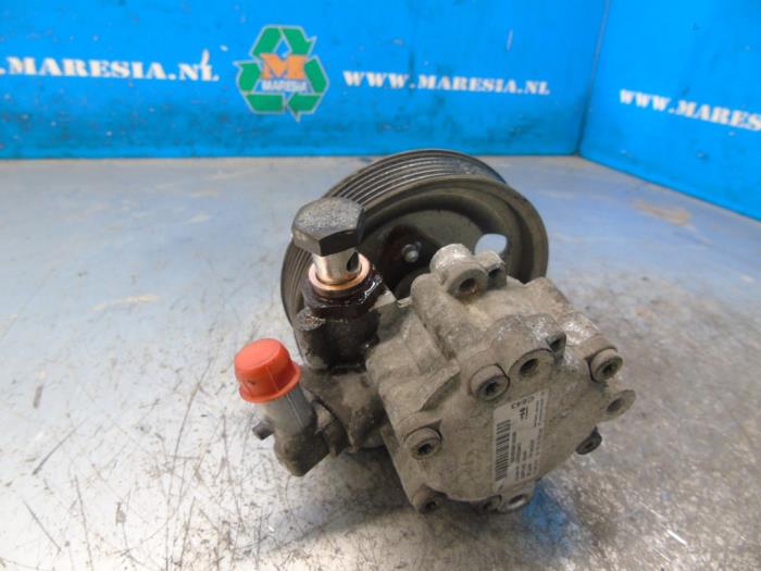 Servostyrningspump från en Fiat Ducato (250) 2.0 D 115 Multijet 2014