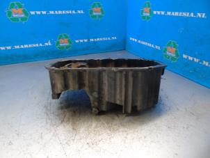 Begagnade Oljetråg Volkswagen Scirocco (137/13AD) 1.4 TSI 122 16V Pris € 52,50 Marginaltabell erbjuds av Maresia Auto Recycling B.V.