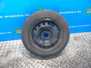 Begagnade Hjul + däck Dacia Dokker Express (8S) Pris € 78,75 Marginaltabell erbjuds av Maresia Auto Recycling B.V.