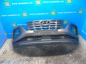 Begagnade Främre stötfångare Hyundai Tucson (NX) 1.6 T-GDI HEV Pris € 472,50 Marginaltabell erbjuds av Maresia Auto Recycling B.V.