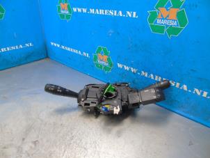 Gebruikte Combischakelaar Stuurkolom Dacia Logan MCV II/Sandero Wagon (7S) 0.9 TCE 12V Prijs € 126,00 Margeregeling aangeboden door Maresia Auto Recycling B.V.