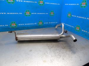 Begagnade Ljuddämpare, bak Peugeot 107 1.0 12V Pris € 63,00 Marginaltabell erbjuds av Maresia Auto Recycling B.V.