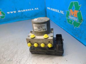 Używane Pompa ABS Kia Rio IV (YB) 1.2 MPI 16V Cena € 157,50 Procedura marży oferowane przez Maresia Auto Recycling B.V.