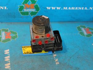 Begagnade ABS-pump Ford Focus 2 1.6 TDCi 16V 90 Pris € 42,00 Marginaltabell erbjuds av Maresia Auto Recycling B.V.