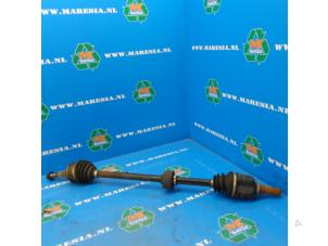 Begagnade Drivaxel, höger fram Toyota Corolla (E12) 1.6 16V VVT-i Pris € 52,50 Marginaltabell erbjuds av Maresia Auto Recycling B.V.