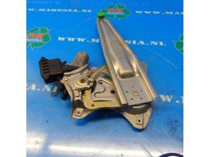 Gebruikte Raammechaniek 4Deurs rechts-achter Toyota Auris (E15) 1.8 16V HSD Full Hybrid Prijs € 78,75 Margeregeling aangeboden door Maresia Auto Recycling B.V.