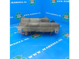 Gebruikte Expansievat Iveco Daily Prijs € 52,50 Margeregeling aangeboden door Maresia Auto Recycling B.V.