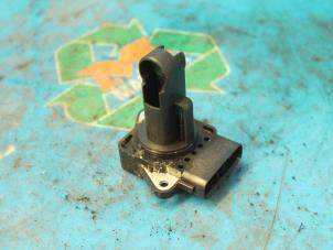 Używane Miernik ilosci powietrza Lexus RX (L2) 400h V6 24V VVT-i 4x4 Cena € 15,75 Procedura marży oferowane przez Maresia Auto Recycling B.V.