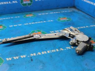 Begagnade Fönstermekanism, 2-dörrars, höger fram Daihatsu Sirion 2 (M3) 1.0 12V DVVT Pris € 52,50 Marginaltabell erbjuds av Maresia Auto Recycling B.V.