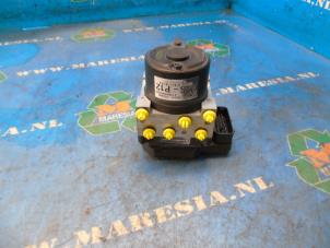 Begagnade ABS-pump Hyundai Coupe 2.0i 16V CVVT Pris € 78,75 Marginaltabell erbjuds av Maresia Auto Recycling B.V.