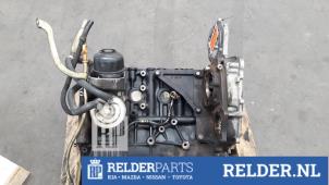 Begagnade Motor, vevhus Nissan King Cab/Pickup 4x4 (D22) 2.5 dCi 16V Pris € 900,00 Marginaltabell erbjuds av Relder Parts B.V.