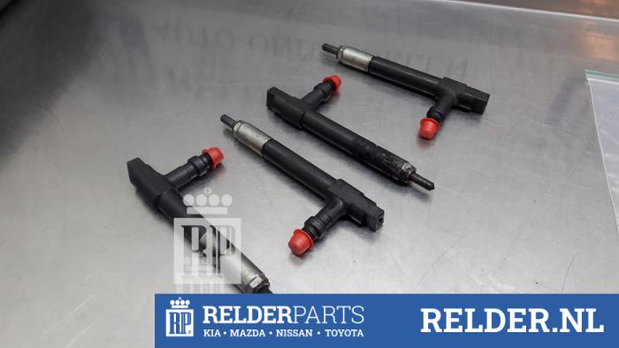 Insprutare (diesel) från en Mazda 626 (GF14) 2.0 DiTD 16V 2001