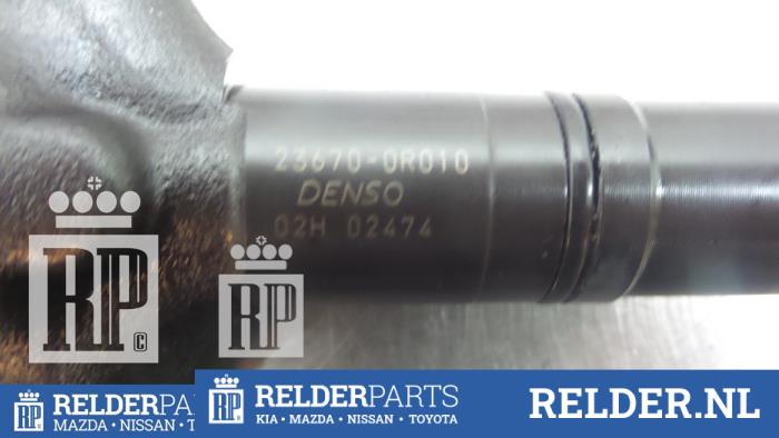 Insprutare (diesel) från en Toyota Avensis (T25/B1D) 2.2 D-4D 16V 2008