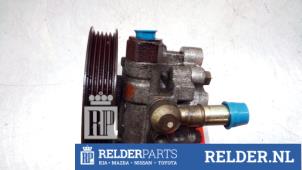 Begagnade Servostyrningspump Toyota RAV4 (A2) 2.0 D-4D 16V 4x4 Pris € 45,00 Marginaltabell erbjuds av Relder Parts B.V.