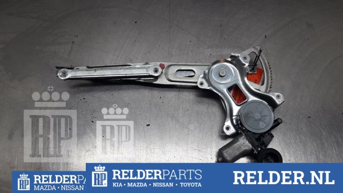 Fönstermekanism, 4-dörrars, höger fram från en Toyota Prius (NHW20) 1.5 16V 2005