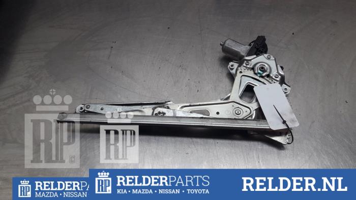 Fönstermekanism, 4-dörrars, höger fram från en Toyota Prius (NHW20) 1.5 16V 2005