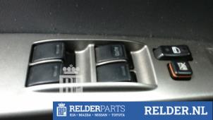 Gebruikte Schakelaar Elektrisch Raam Toyota Prius (NHW20) 1.5 16V Prijs € 35,00 Margeregeling aangeboden door Relder Parts B.V.