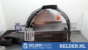 Używane Nadkole wewnetrzne Mazda 5 (CR19) 1.8i 16V Cena € 30,00 Procedura marży oferowane przez Relder Parts B.V.