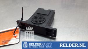 Używane Glosnik Nissan Leaf (ZE0) Leaf Cena € 25,00 Procedura marży oferowane przez Relder Parts B.V.