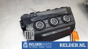 Gebruikte Chaufage Bedieningspaneel Mazda CX-5 I (KE,GH) 2.2 Skyactiv D 175 16V 4WD Prijs € 100,00 Margeregeling aangeboden door Relder Parts B.V.