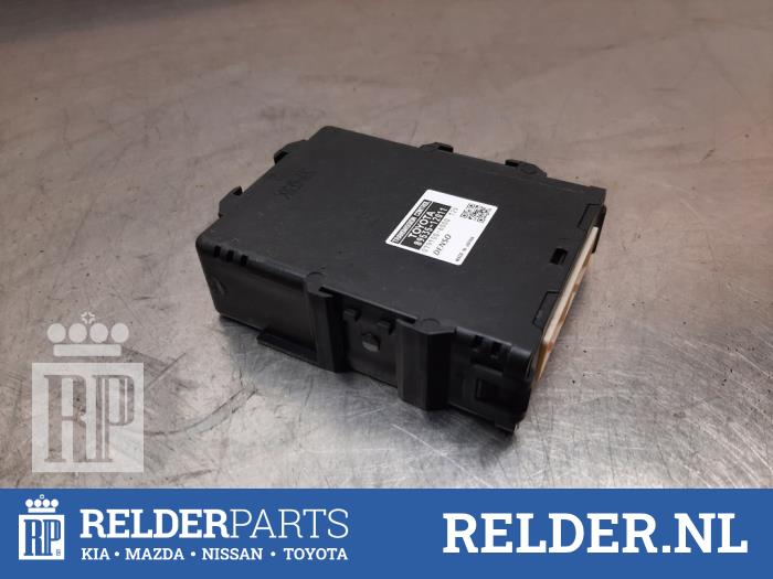 Dator, automatisk växellåda från en Toyota Auris (E18) 1.8 16V Hybrid 2017