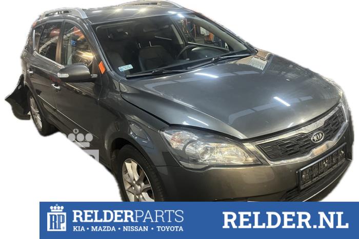 Startmotor från en Kia Cee'd Sporty Wagon (EDF) 1.6 CRDi 115 16V 2011