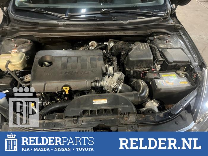 Startmotor från en Kia Cee'd Sporty Wagon (EDF) 1.6 CRDi 115 16V 2011