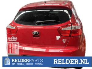 Gebruikte Gordelspanner midden achter Kia Rio III (UB) 1.4 CVVT 16V Prijs € 30,00 Margeregeling aangeboden door Relder Parts B.V.