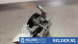 Gebruikte Pomp Servo Kia Sportage (JE) 2.0 CVVT 16V 4x4 Prijs € 75,00 Margeregeling aangeboden door Relder Parts B.V.