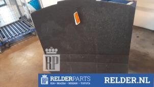 Gebruikte Kofferbak Mat Toyota Auris Touring Sports (E18) 1.8 16V Hybrid Prijs op aanvraag aangeboden door Relder Parts B.V.