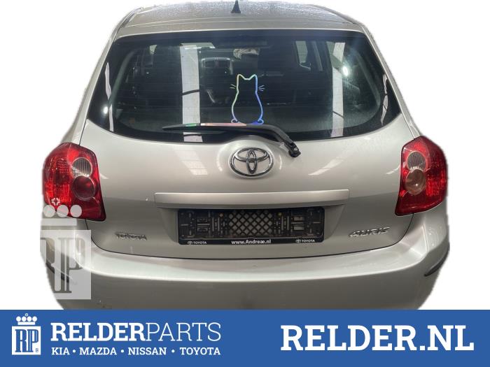 Achterklep Slotmechaniek van een Toyota Auris (E15) 1.6 Dual VVT-i 16V 2009