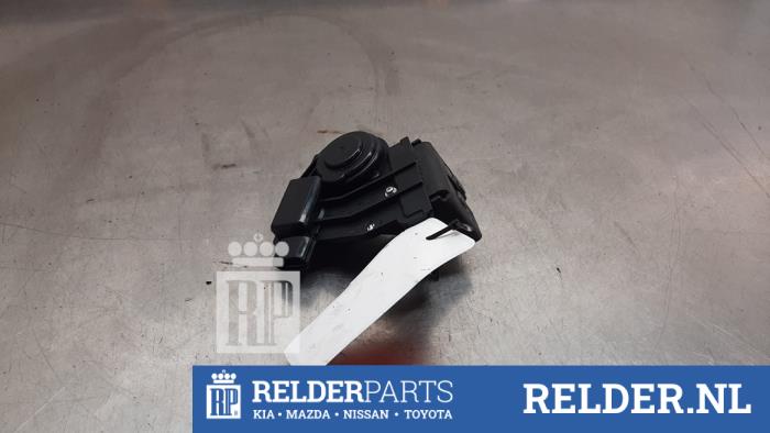 Achterklep Slotmechaniek van een Toyota Auris (E15) 1.6 Dual VVT-i 16V 2009