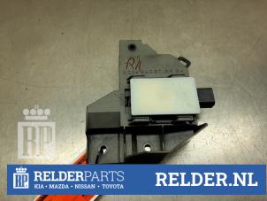 Begagnade Radarsensor Kia Sportage (NQ5E) 1.6 T-GDi Hybrid 16V Pris € 50,00 Marginaltabell erbjuds av Relder Parts B.V.