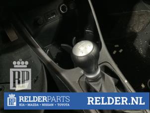 Begagnade Växelspaksknopp Kia Picanto (TA) 1.2 16V Pris € 30,00 Marginaltabell erbjuds av Relder Parts B.V.