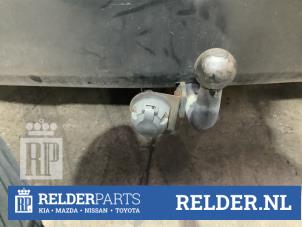 Używane Hak holowniczy Toyota Corolla Verso (R10/11) 2.2 D-4D 16V Cena € 75,00 Procedura marży oferowane przez Relder Parts B.V.