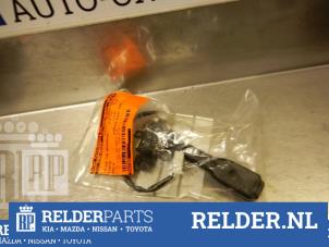 Gebruikte Cruise Control Bediening Toyota RAV4 (A3) 2.2 D-CAT 16V 4x4 Prijs € 45,00 Margeregeling aangeboden door Relder Parts B.V.