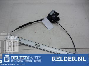 Używane Mechanizm szyby lewej przedniej wersja 2-drzwiowa Mazda 5 (CR19) 2.0 CiDT 16V Normal Power Cena € 36,00 Procedura marży oferowane przez Relder Parts B.V.