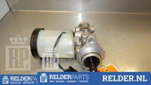 Używane Glówny cylinder hamulcowy Mazda MX-5 (NB18/35/8C) 1.6i 16V Cena € 36,00 Procedura marży oferowane przez Relder Parts B.V.