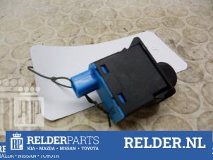 Begagnade Brytare, AIH strålkastare Nissan Primera (P12) 1.6 16V Pris € 25,00 Marginaltabell erbjuds av Relder Parts B.V.